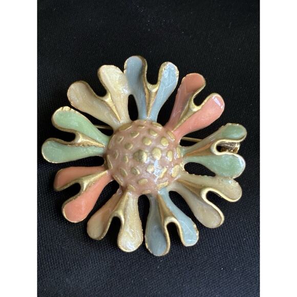 Vintage Pastel Tones Enamel Flower Brooch Pin Brush Gold Tone Modern Design 1.5" - Picture 5 of 9